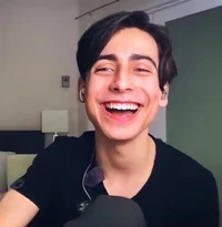 Aidan gallagher 