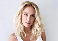 Anna Camp