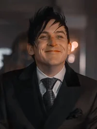 01 Oswald Cobblepot