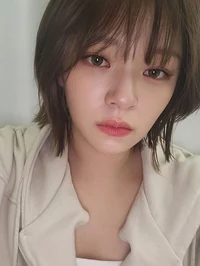Jeongyeon 