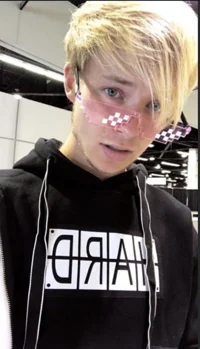 Sam Golbach 