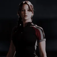 KATNISS EVERDEEN 