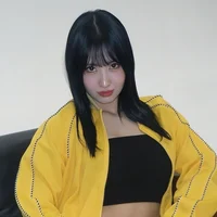 Hirai Momo