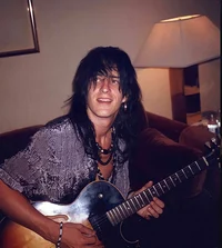 Izzy Stradlin