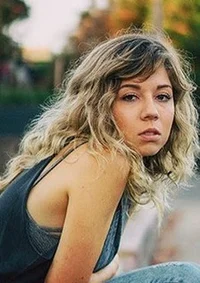 Jennette McCurdy 