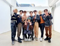 Stray kids Agents