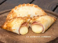 empanada mujer