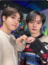 Han lee know besties