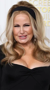 Jennifer Coolidge 