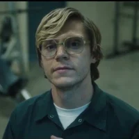 Evan peters