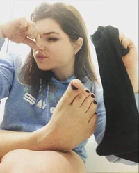 Sister feet 