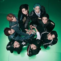 Stray kids 