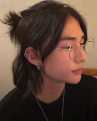 hwang hyunjin