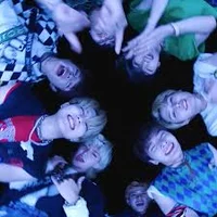 0 - stray kids