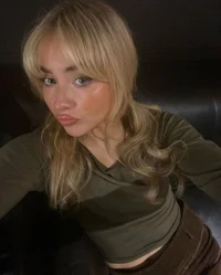 Sabrina Carpenter 