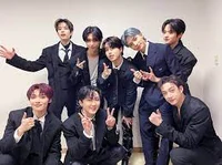 Stray Kids