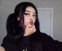 Sam -younger sister-