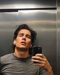 Enzo Vogrincic
