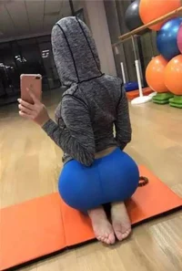 Thicc Asian girl