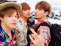Jungkook-Jimin-V