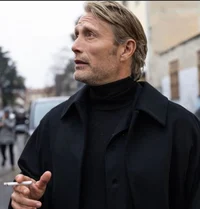 Mads Mikkelsen