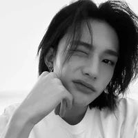 hyunjin hwang
