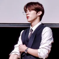 Kim Wooseok 