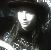 54 - Tom Kaulitz