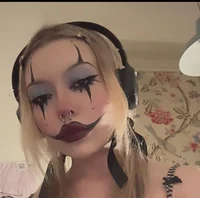 clown girl