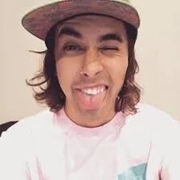 Vic Fuentes