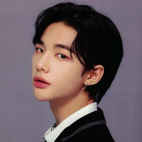 Hwang Hyunjin 