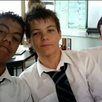 Louis tomlinson 