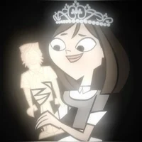 courtney - gwourtney