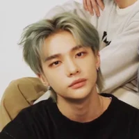 tattooist hyunjin