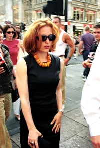 Gillian Anderson