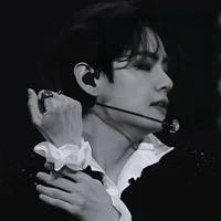 Kim Taehyung - Model