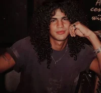 Saul Hudson 