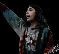 Vic Fuentes