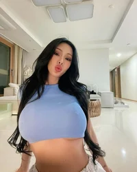 Korean girlfriend 