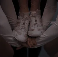 REALISM-KingQueenBee