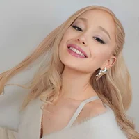 Ariana Grande 