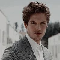 Daniel Sharman