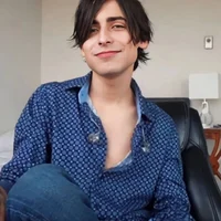 Aidan gallagher 