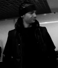 Tom - pirsing 
