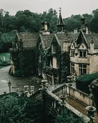 Malfoy Manor 
