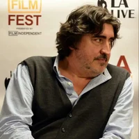 Alfred Molina 