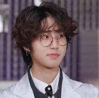 Han Jisung - Doctor