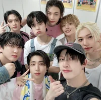 Stray Kids