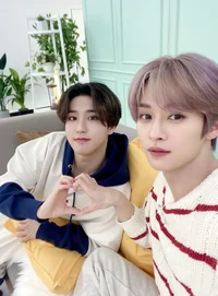 Lee Minho and Jisung