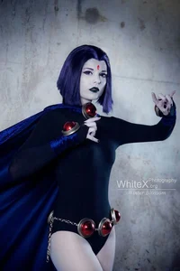 Cosplay Raven
